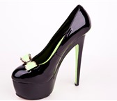 Foto в Одежда и обувь Женская обувь Цвет: чернныйМатериал: натуральный лакПодклад: в Мурманске 590